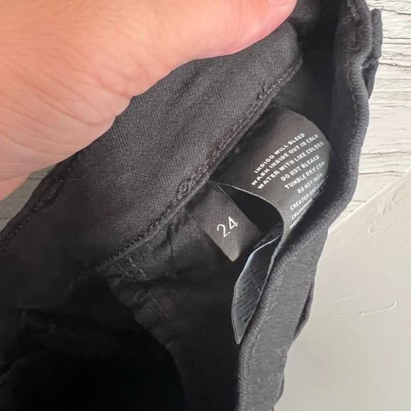 J BRAND BLACK RUBY BLACK LACE ANKLE LACE JEANS 24 - Picture 9 of 9